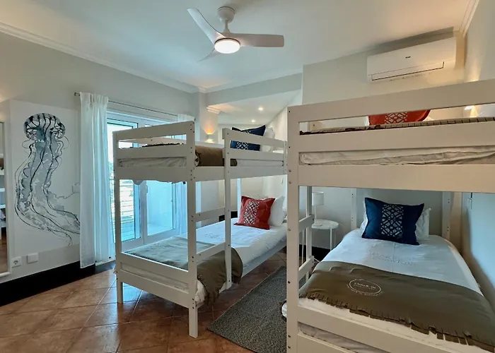 Ocean Drive - Near The - 14 Pax - Apartment