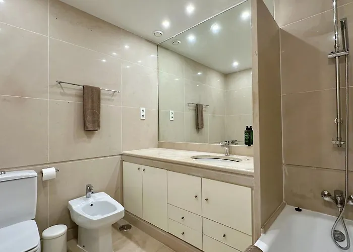 Ocean Drive - Near The - 14 Pax - Apartment