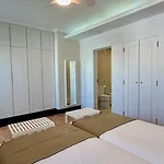 Ocean Drive - Near The - 14 Pax - Διαμέρισμα *