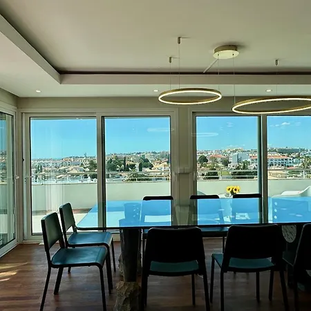 Ocean Drive - Near The - 14 Pax - Apartamento Albufeira