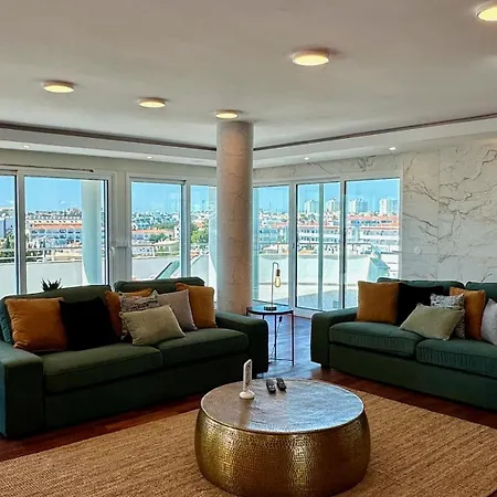 Ocean Drive - Near The - 14 Pax - * Албуфейра